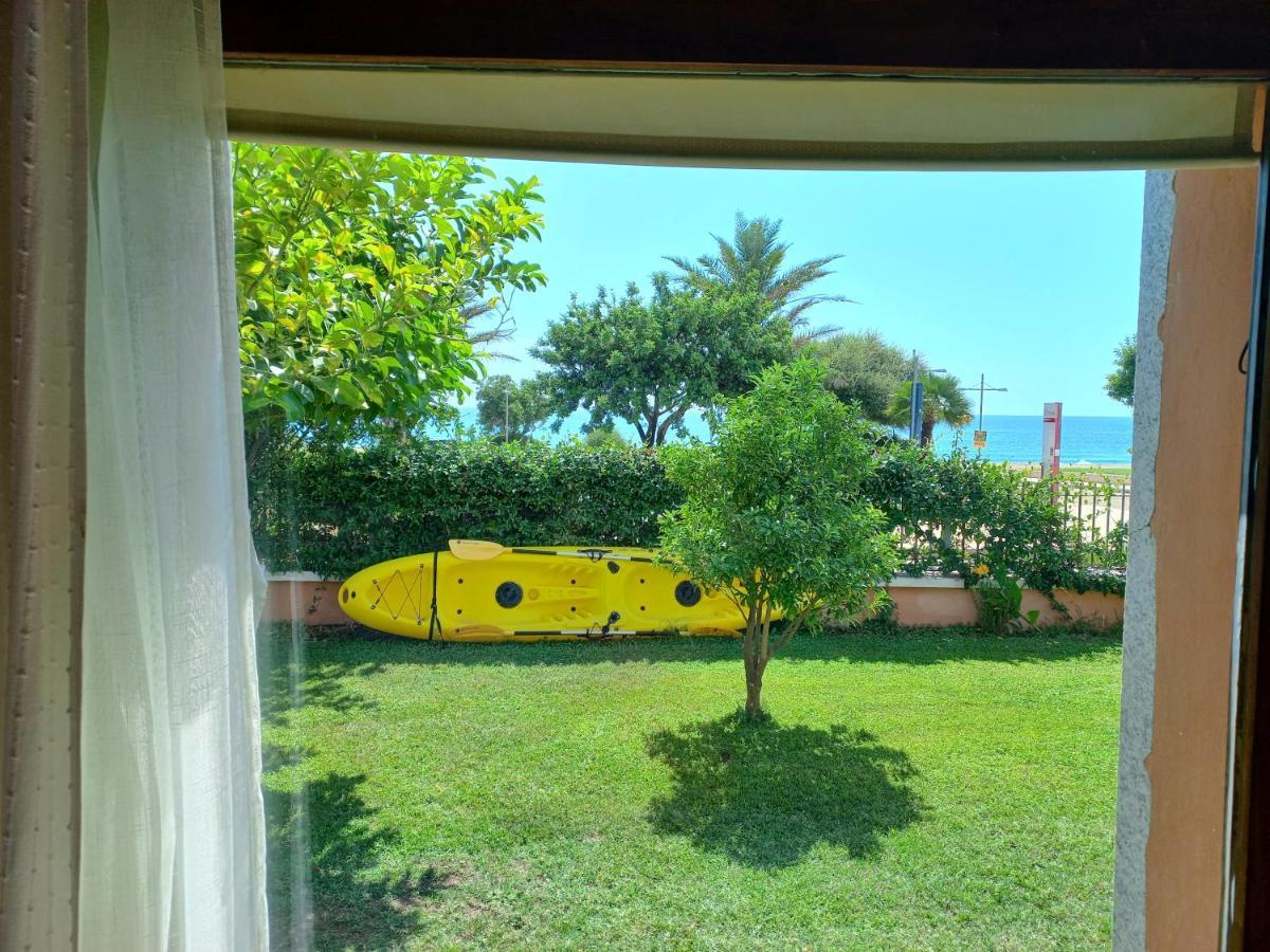 Villa Stella Fronte Mare Porto Frailis Арбатакс Экстерьер фото