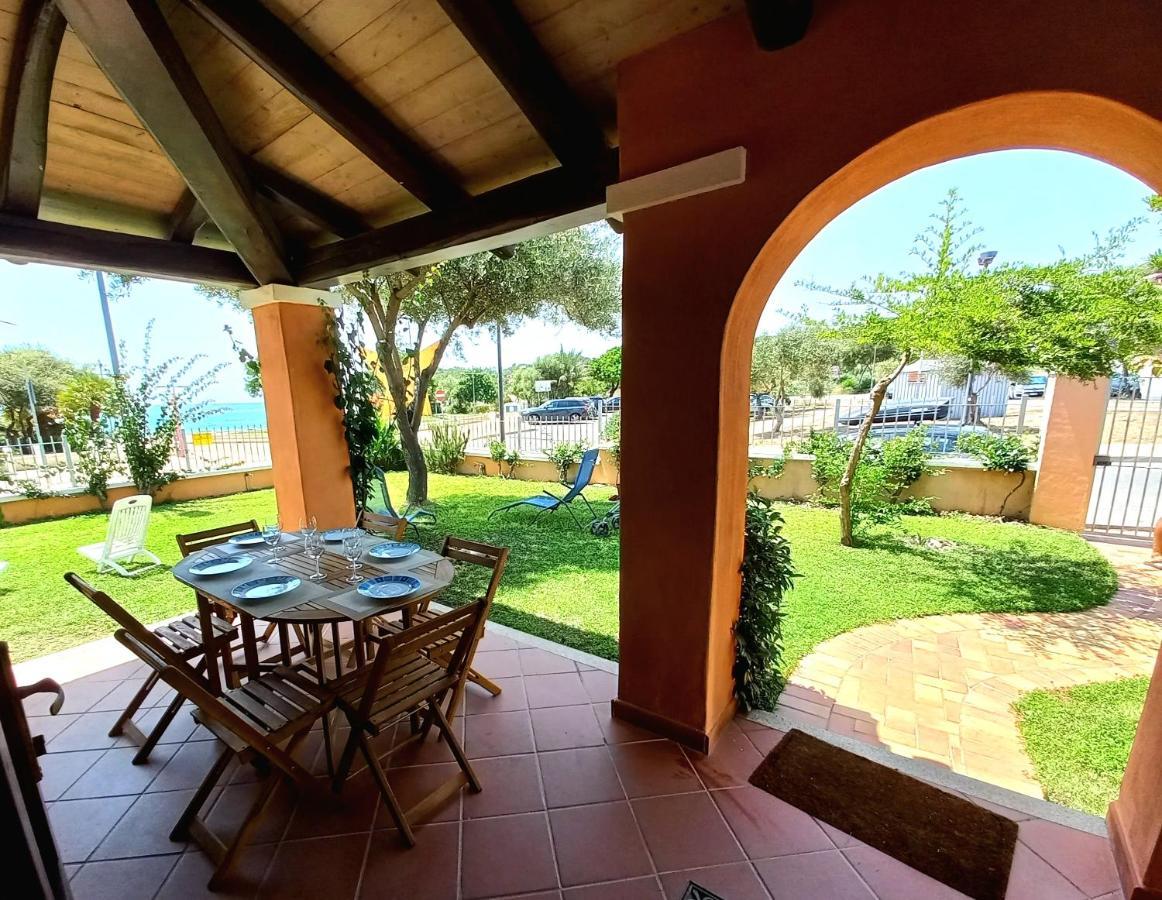 Villa Stella Fronte Mare Porto Frailis Арбатакс Экстерьер фото